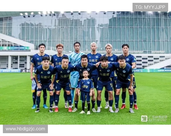 深圳足球队的精神探索与发展之路揭秘