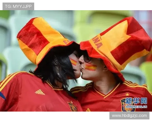 西班牙足球明星与模特女友的浪漫爱情故事揭秘