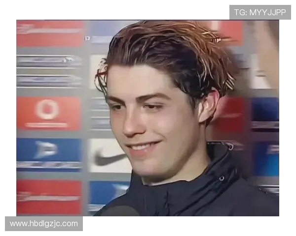 我国足球明星中谁的颜值最高最具魅力引发球迷热议