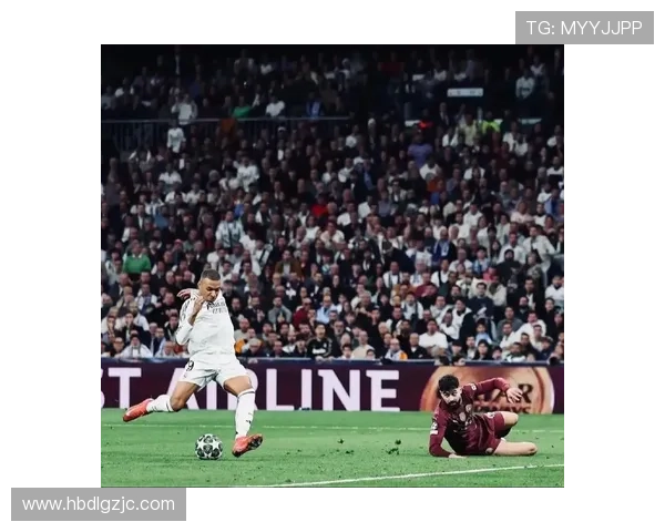 最高清的足球明星揭秘他们背后的故事与成就展现足球的魅力与激情