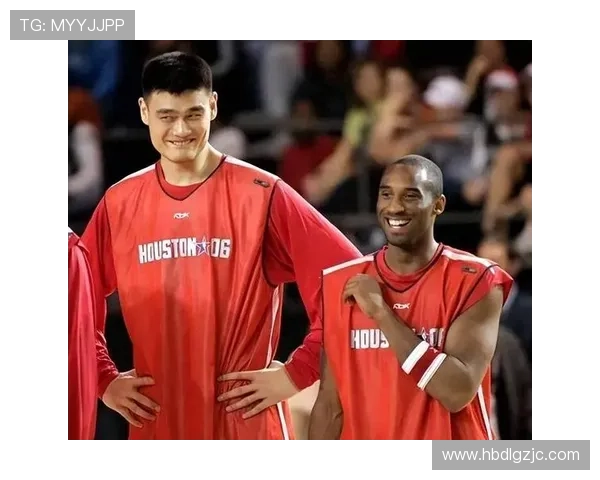 足球巨星与科比的传奇交汇时刻引发的激情碰撞与梦想启航