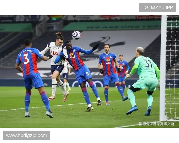 中日足球明星风采对比解析展现两国足球文化与实力差异